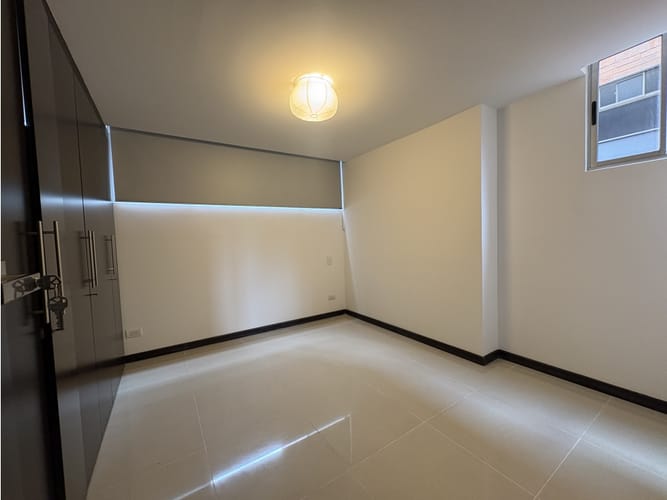 Apartamento de 2 alcobas en arriendo en Bosques De Zuñiga, Medellín, 102 m² · foto 7 de 10