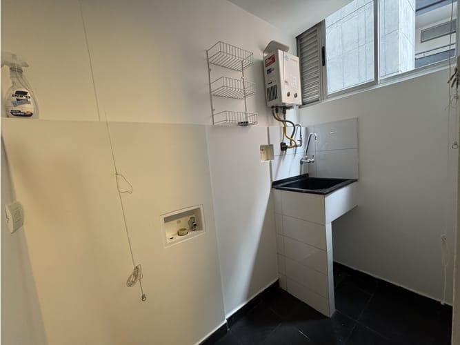 Apartamento de 2 alcobas en arriendo en Bosques De Zuñiga, Medellín, 102 m² · foto 10 de 10