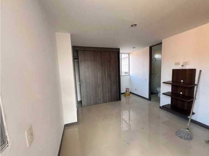Apartamento de 3 alcobas en arriendo en Prados De Sabaneta, Sabaneta, 78 m² · foto 11 de 17