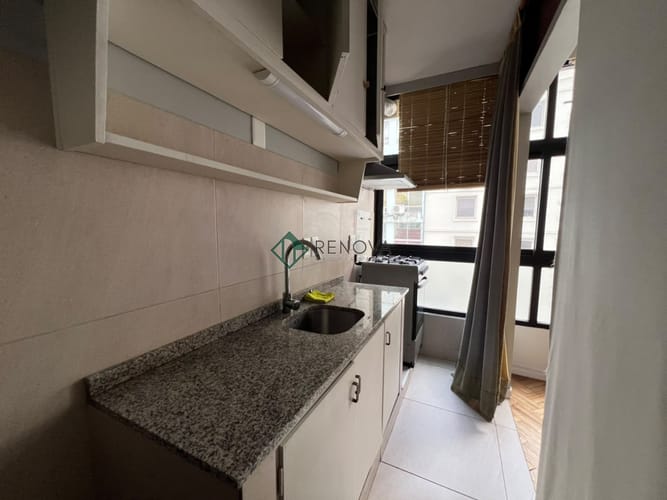 Alquiler Apartamento 1 Dormitorios Semi-amueblado Centro Montevideo R · Photo 5