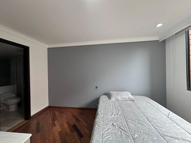 Apartamento de 3 alcobas en arriendo en El Poblado, Medellín, 227 m² · foto 11 de 17