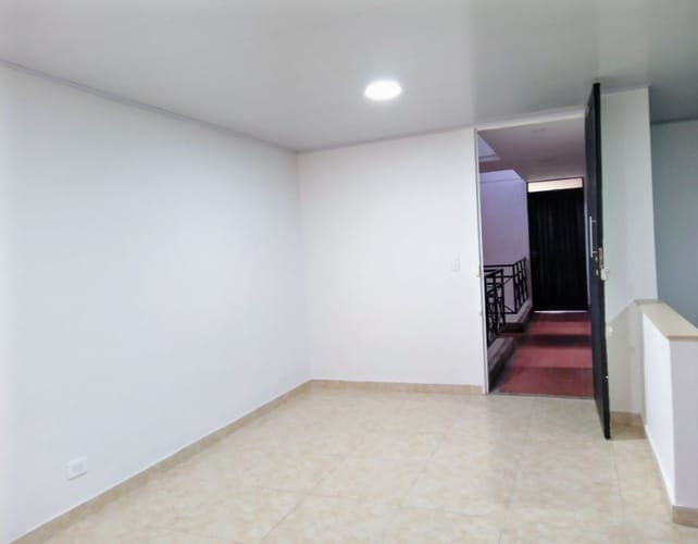 Apartamento de 3 alcobas en venta en San Cristobal Norte, Bogotá, 52 m² · foto 3 de 16