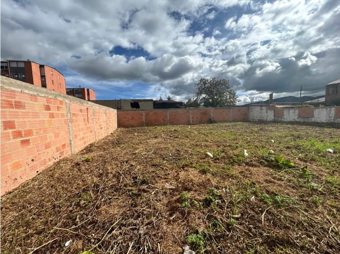 Lote en venta en Cr Quinta Del Parque, Chía, 365 m² · foto 2 de 3