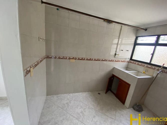 Apartamento de 3 alcobas en venta en San Jose Obrero, Bello, 72 m² · foto 3 de 13