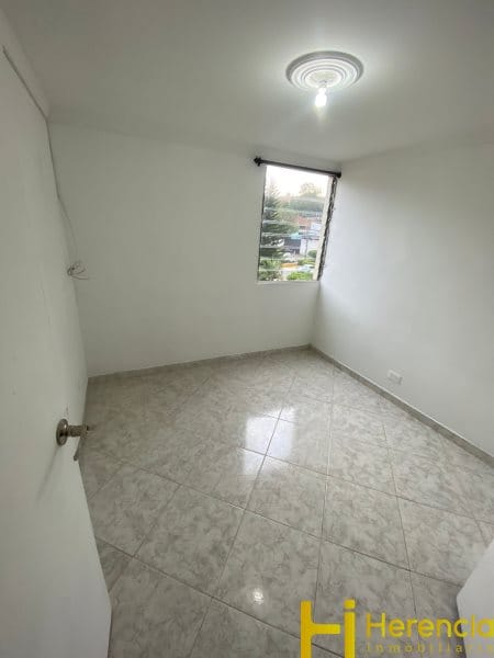 Apartamento de 3 alcobas en venta en San Jose Obrero, Bello, 72 m² · foto 11 de 13