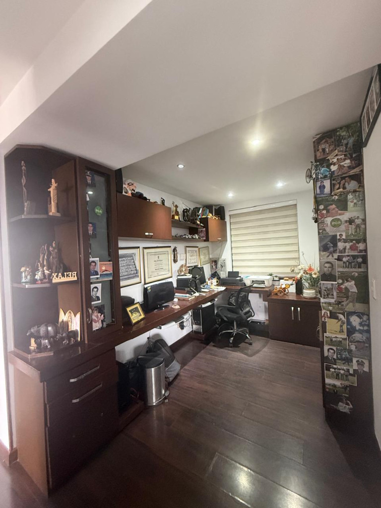 Apartamento en venta en Pontevedra, Bogotá · foto 5 de 16