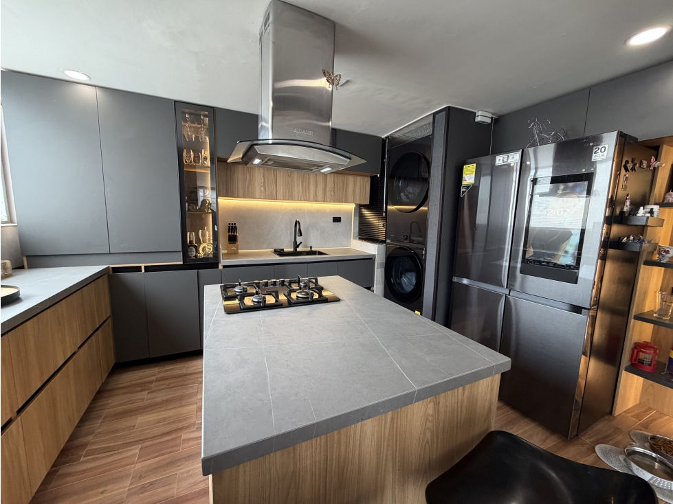 Apartamento en venta en Las Villas, Bogotá · foto 8 de 21