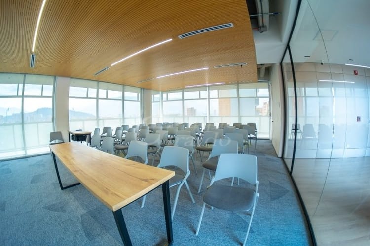 Oficina en arriendo en Laureles, Medellín, 240 m² · foto 8 de 19