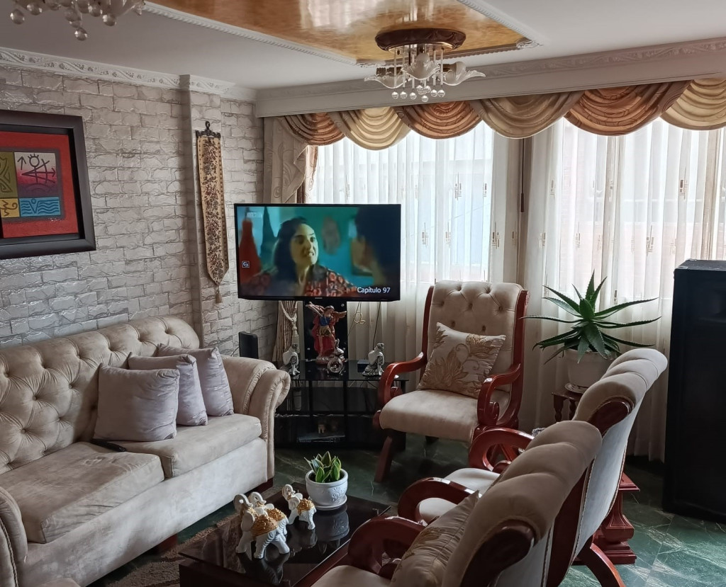 Casa en venta en Villa De La Loma, Bogotá · foto 2 de 24