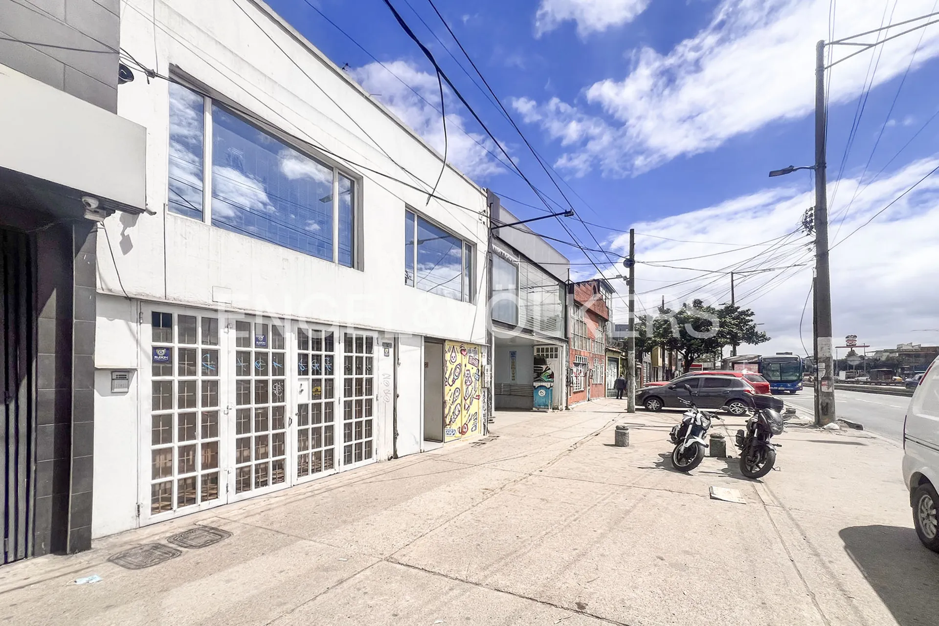 Casa en venta en Engativá, Bogotá · foto 2 de 11