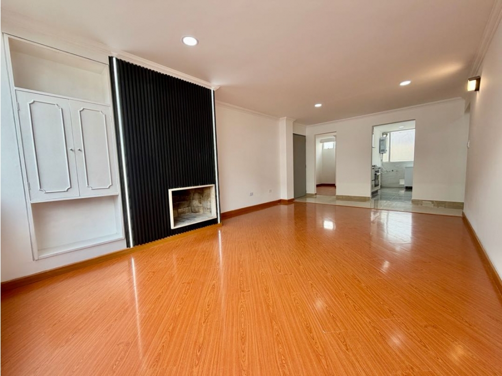 Apartamento en venta en Pontevedra, Bogotá · foto 4 de 17