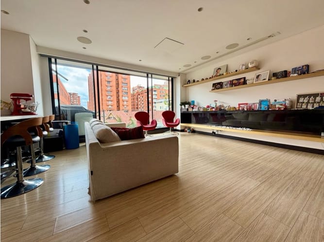 Apartamento de 3 alcobas en venta en Calleja Baja, Bogotá, 136 m² · foto 5 de 24