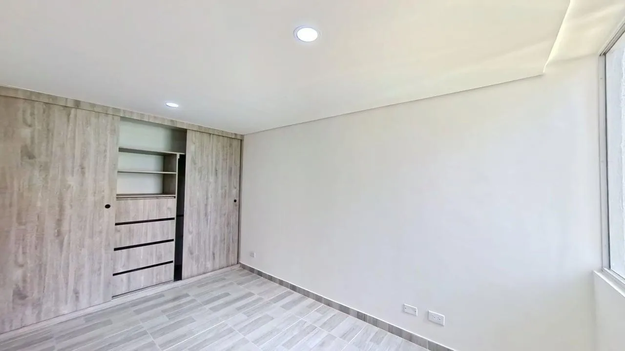 Casa en venta en Lagos De Torca, Bogotá · foto 8 de 24