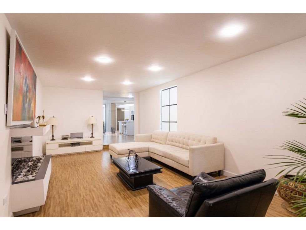 Casa en venta en Caobos Salazar, Bogotá · foto 4 de 21