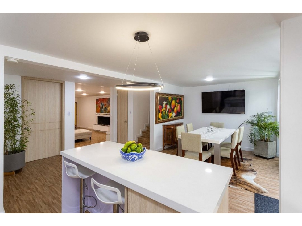 Casa en venta en Caobos Salazar, Bogotá · foto 5 de 21