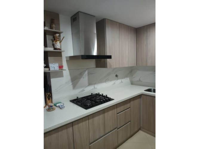 Casa de 3 alcobas en venta en Suramérica, Itagüí, 160 m² · foto 2 de 17