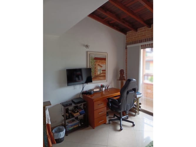 Casa de 3 alcobas en venta en Suramérica, Itagüí, 160 m² · foto 6 de 17