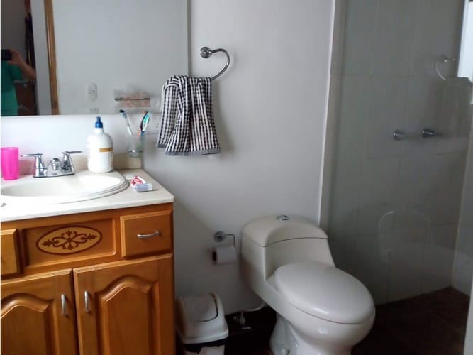 Casa de 3 alcobas en venta en Suramérica, Itagüí, 160 m² · foto 9 de 17