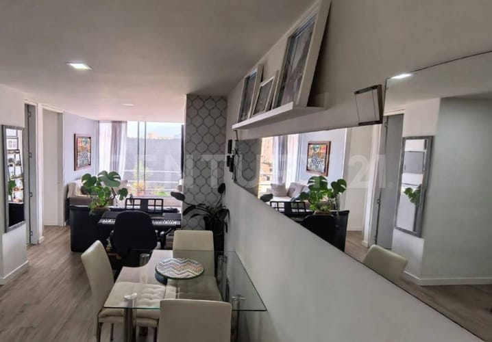 Apartamento en venta en Santa Paula, Bogotá · foto 2 de 12