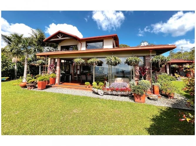Casa de 4 alcobas en venta en La Catedral, Sabaneta, 369 m² · foto 17 de 20