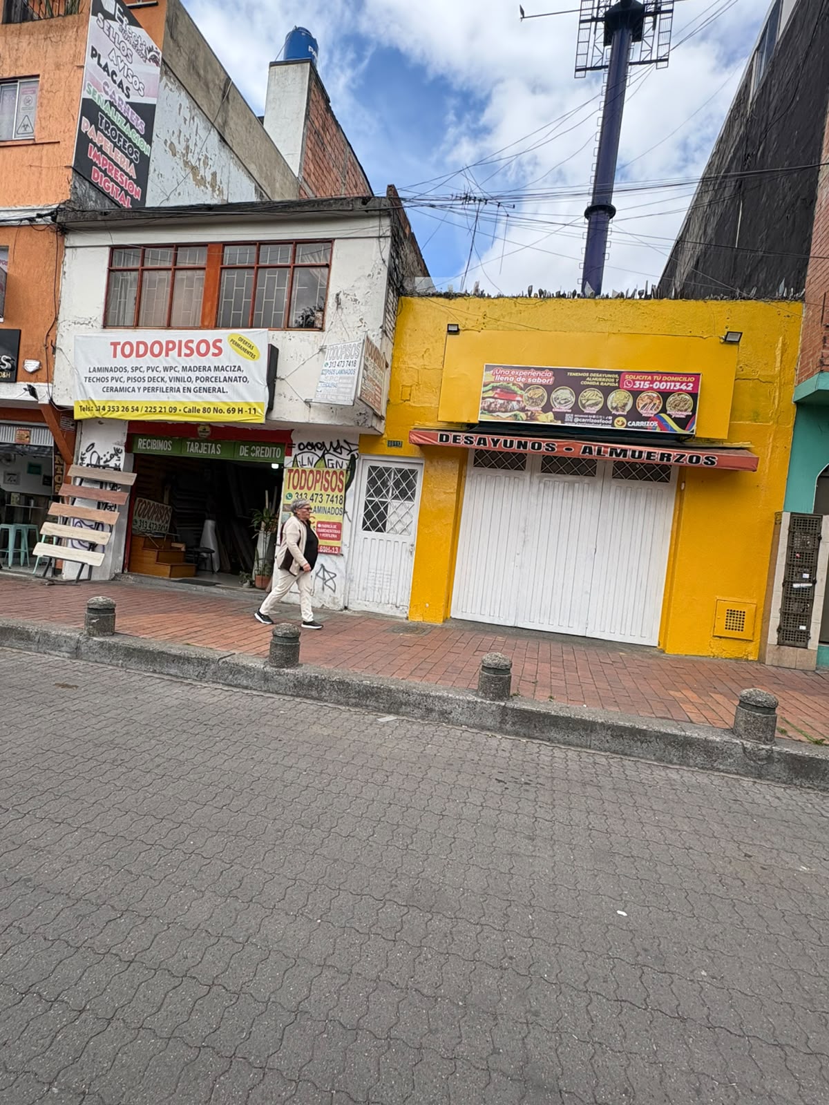 Casa en venta en Engativá, Bogotá · foto 2 de 17