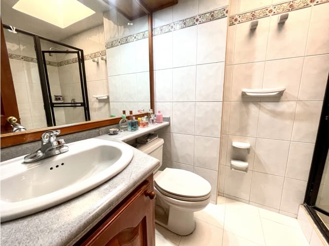 Apartamento de 3 alcobas en venta en Chicó Navarra, Bogotá, 165 m² · foto 9 de 19