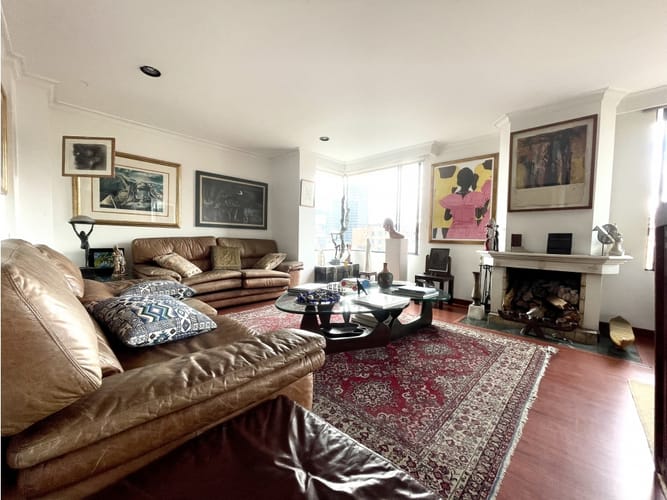 Apartamento de 3 alcobas en venta en Chicó Navarra, Bogotá, 165 m² · foto 12 de 19
