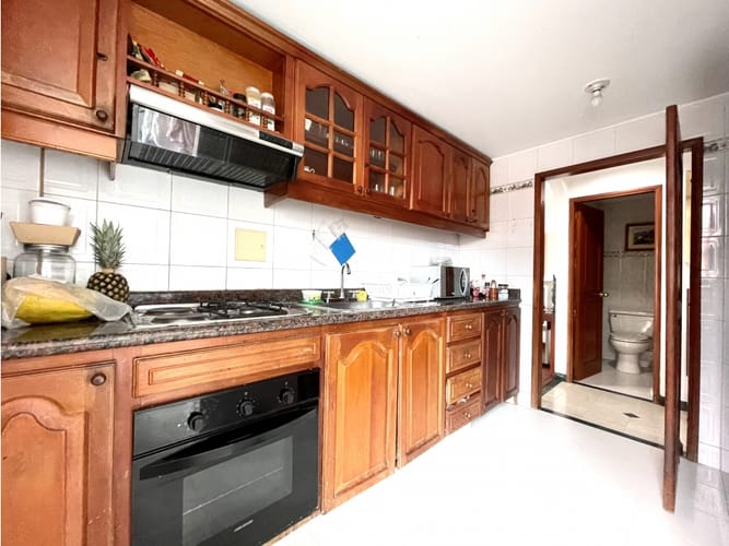 Apartamento de 3 alcobas en venta en Chicó Navarra, Bogotá, 165 m² · foto 15 de 19
