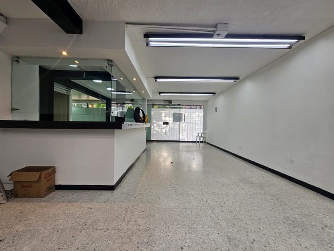 Oficina en arriendo en San Vicente, Cali, 372 m² · foto 3 de 24