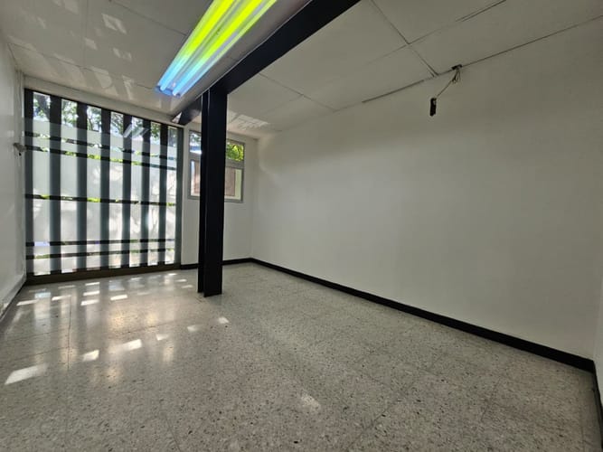 Oficina en arriendo en San Vicente, Cali, 372 m² · foto 9 de 24