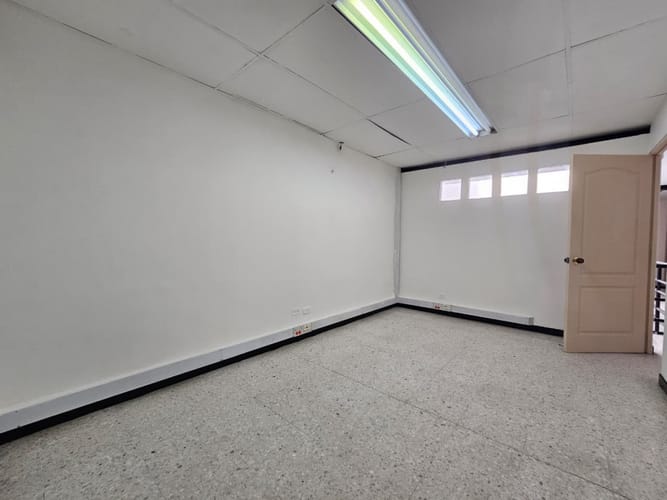 Oficina en arriendo en San Vicente, Cali, 372 m² · foto 12 de 24