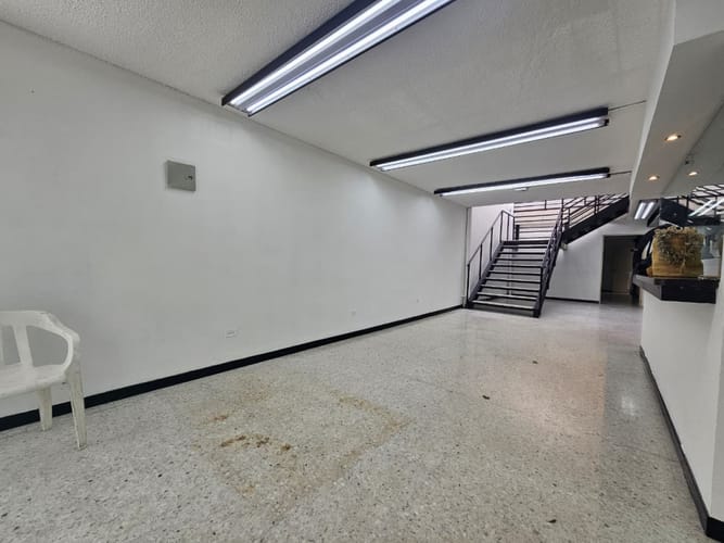 Oficina en arriendo en San Vicente, Cali, 372 m² · foto 14 de 24
