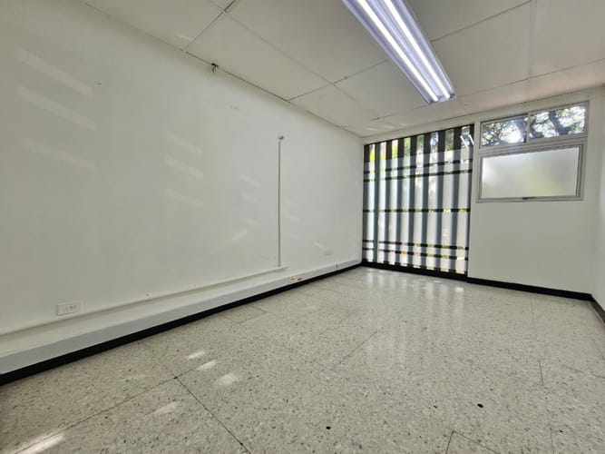 Oficina en arriendo en San Vicente, Cali, 372 m² · foto 17 de 24