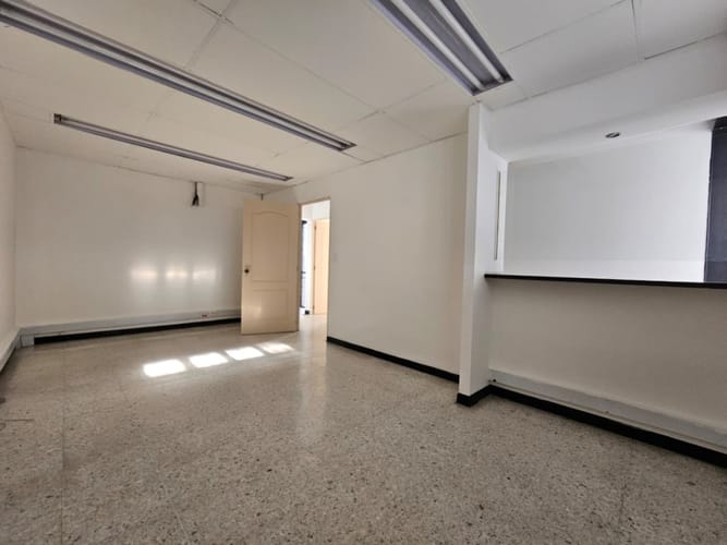 Oficina en arriendo en San Vicente, Cali, 372 m² · foto 18 de 24