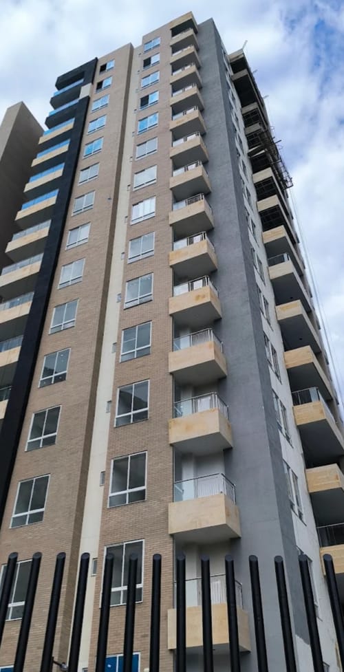 Apartamento de 3 alcobas en venta en Ciudad Jardin, Cali, 120 m² · foto 2 de 24
