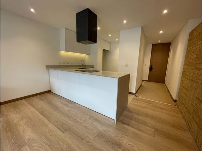 Apartamento de 2 alcobas en venta en San Patricio, Bogotá, 116 m² · foto 2 de 18