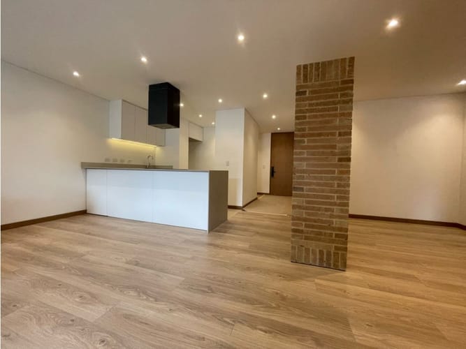 Apartamento de 2 alcobas en venta en San Patricio, Bogotá, 116 m² · foto 4 de 18