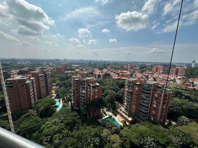 Apartamento de 3 alcobas en venta en Ciudad Jardin, Cali, 120 m² · foto 18 de 24