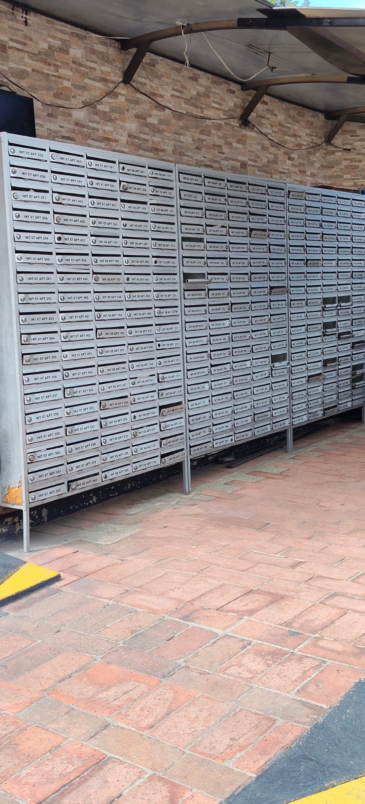 Apartamento en venta en Castilla, Bogotá · foto 3 de 24