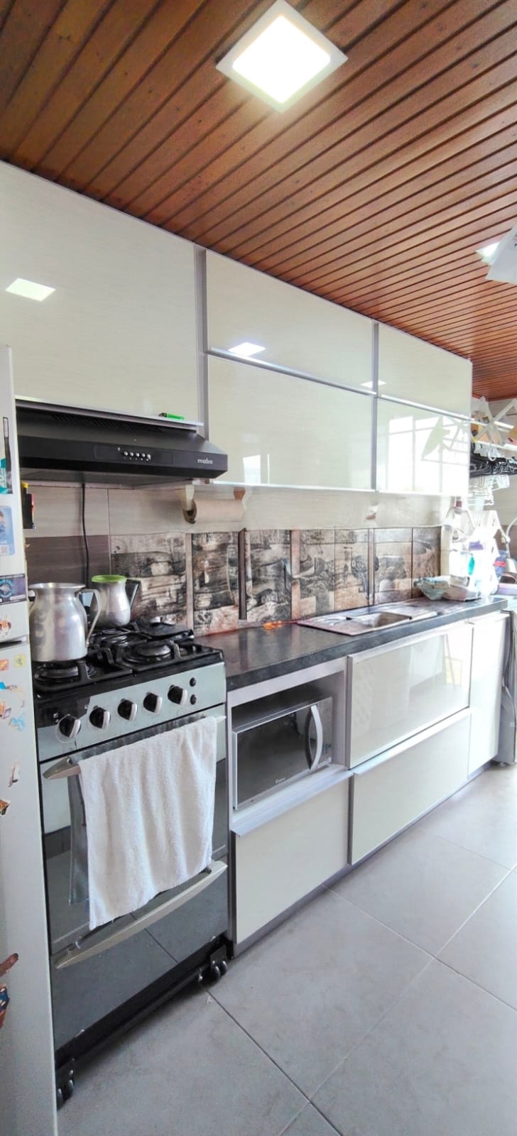 Apartamento en venta en Castilla, Bogotá · foto 8 de 24