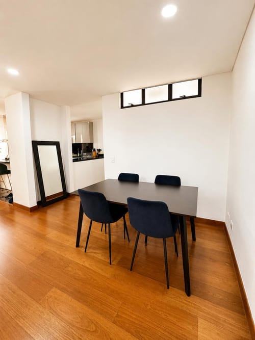 Apartamento de 2 alcobas en venta en Santa Barbara Occidental, Bogotá, 152 m² · foto 7 de 15