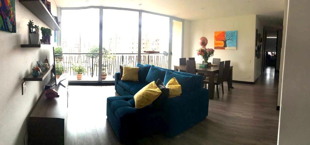 Apartamento de 3 alcobas en venta en La Calleja, Bogotá, 129 m² · foto 2 de 9