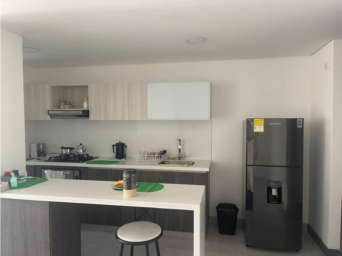 Apartamento de 2 alcobas en venta en El Poblado, Medellín, 73 m² · foto 3 de 6
