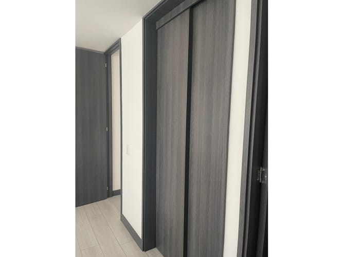 Apartamento de 2 alcobas en venta en El Poblado, Medellín, 73 m² · foto 5 de 6