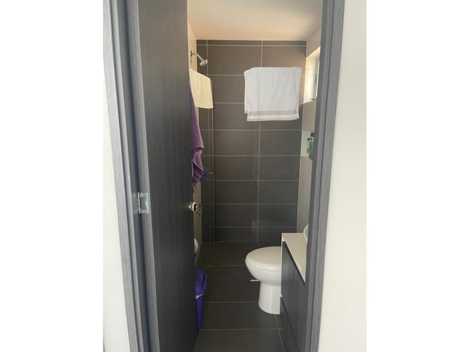Apartamento de 2 alcobas en venta en El Poblado, Medellín, 73 m² · foto 6 de 6