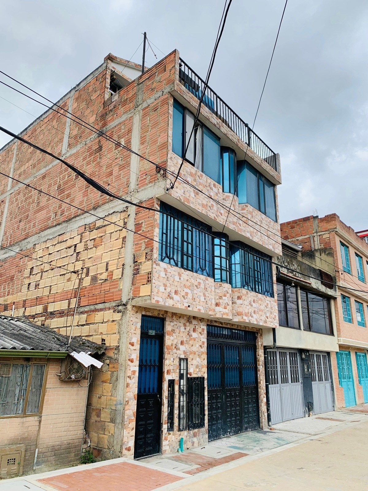 Casa en venta en Castilla, Bogotá · foto 2 de 8