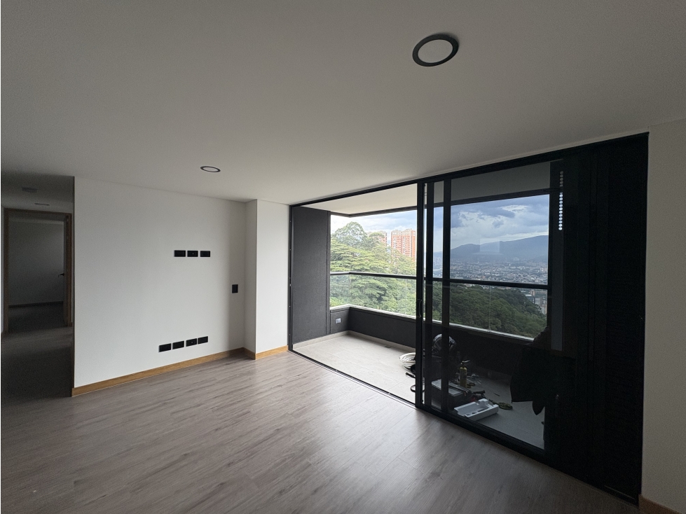 Apartamento en arriendo en Las Palmas, Medellín · foto 4 de 17