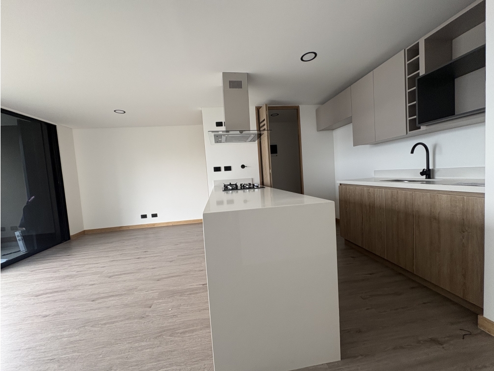 Apartamento en arriendo en Las Palmas, Medellín · foto 5 de 17