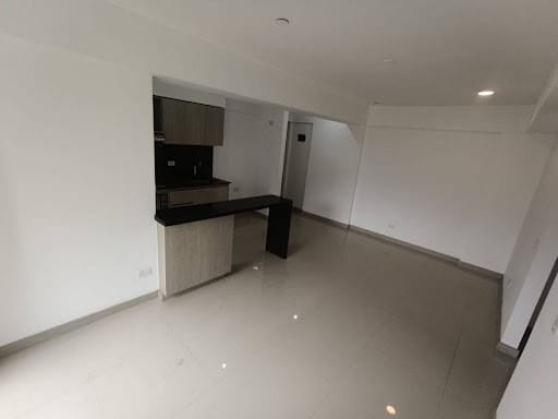 Apartamento de 3 alcobas en arriendo en Prados De Sabaneta, La Estrella, 70 m² · foto 2 de 18