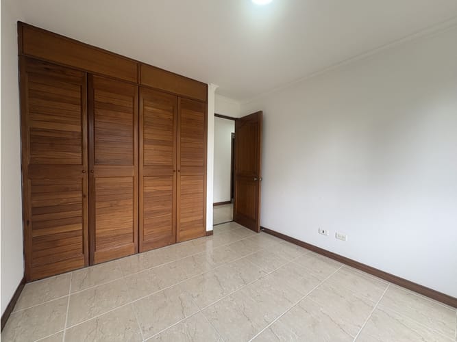 Apartamento de 3 alcobas en arriendo en Urbanizacion Villa Linda, Medellín, 115 m² · foto 10 de 22